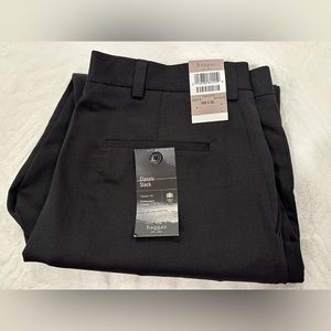 Haggar Men’s dress pants 36W 30L Textured Stria Black everyday trousers Classic